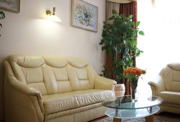 Hotel Соняхи Zimna Voda Zewnętrze zdjęcie