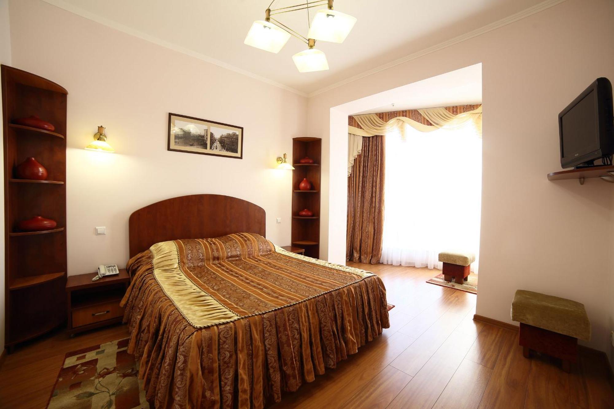 Hotel Соняхи Zimna Voda Zewnętrze zdjęcie