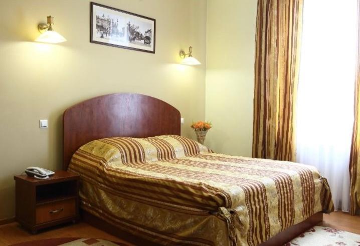 Hotel Соняхи Zimna Voda Zewnętrze zdjęcie